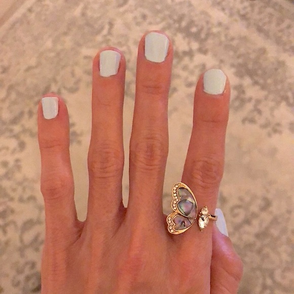 Butterfly Crystal Ring - Picture 8 of 9